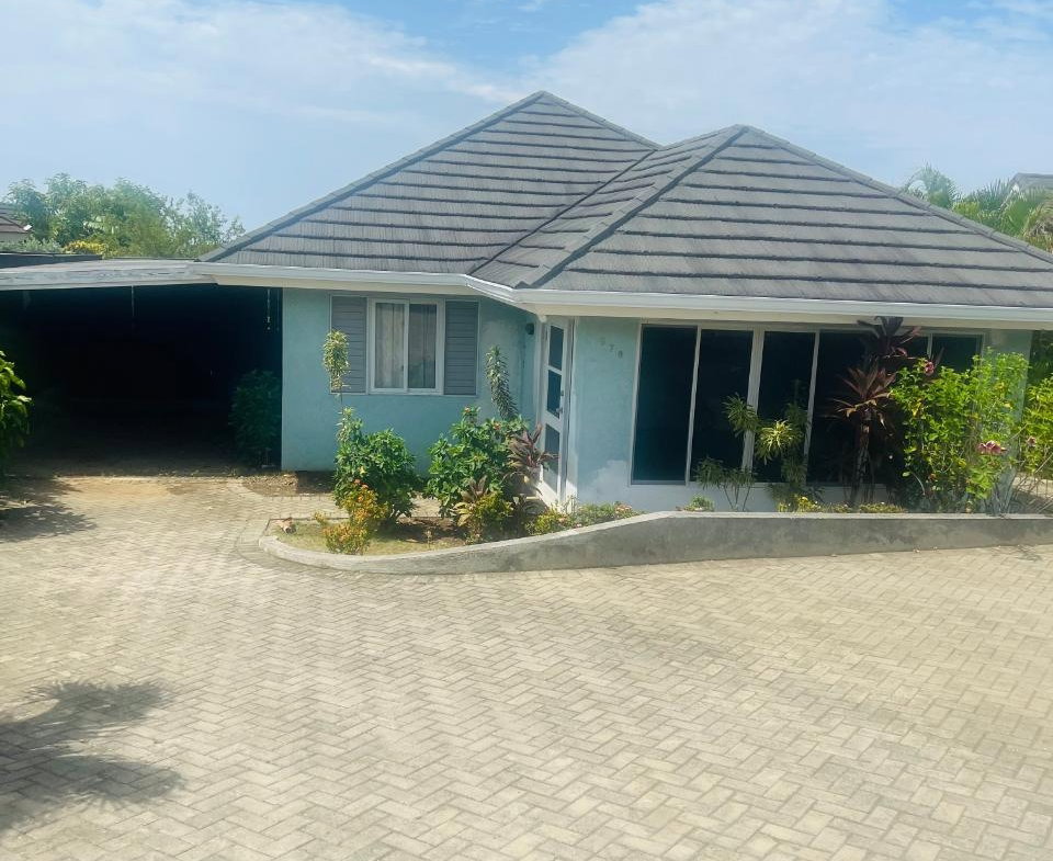 Second image of 578 Coolshade, Richmond in Runaway Bay, St. Ann, Jamaica - property is For Sale