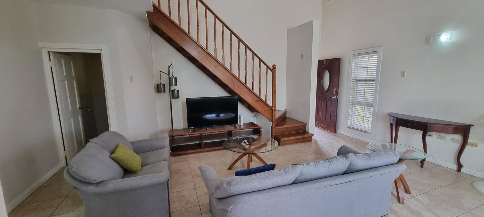 Ninth image of B5- 11 Seaview Avenue in Kingston 6, St. Andrew, Jamaica - property is For Rent