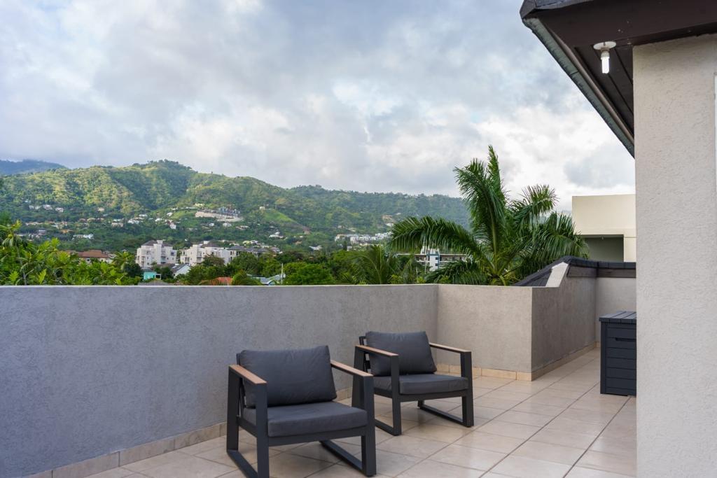 Twenty-First image of Unit 17-50 Paddington Terrace in Kingston 6, St. Andrew, Jamaica - property is For Rent