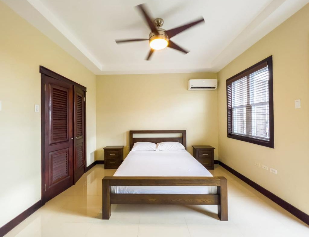 Tenth image of Unit 17-50 Paddington Terrace in Kingston 6, St. Andrew, Jamaica - property is For Rent