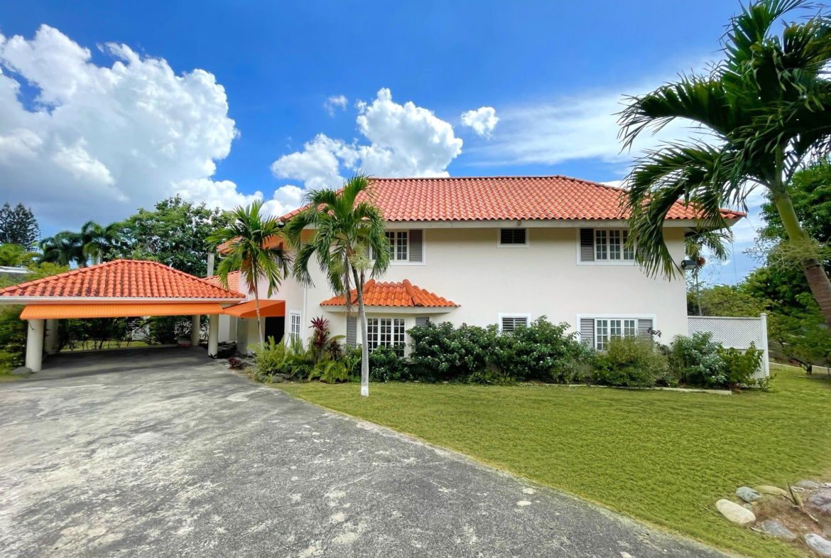 First image of 17 Hyperion in Jacks Hill, St. Andrew, Jamaica - property is For Sale