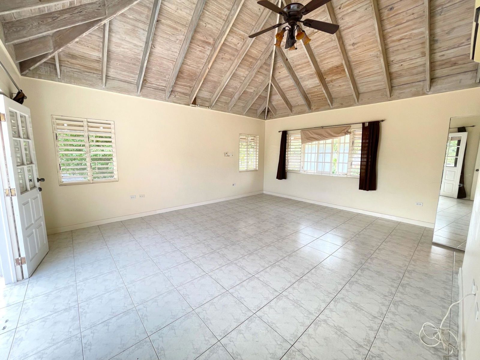 Nineteenth image of 17 Hyperion in Jacks Hill, St. Andrew, Jamaica - property is For Sale