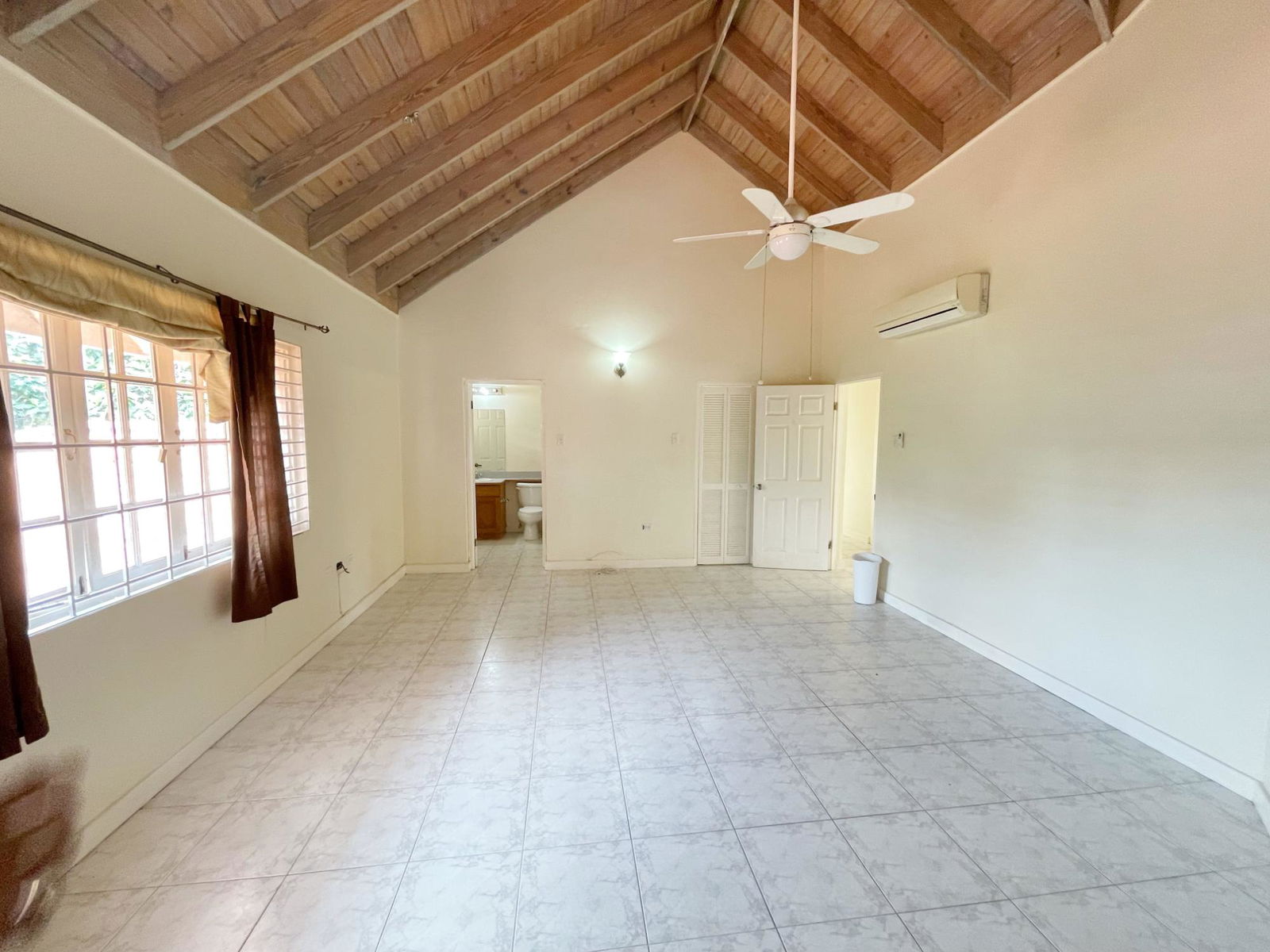 Twenty-Ninth image of 17 Hyperion in Jacks Hill, St. Andrew, Jamaica - property is For Sale