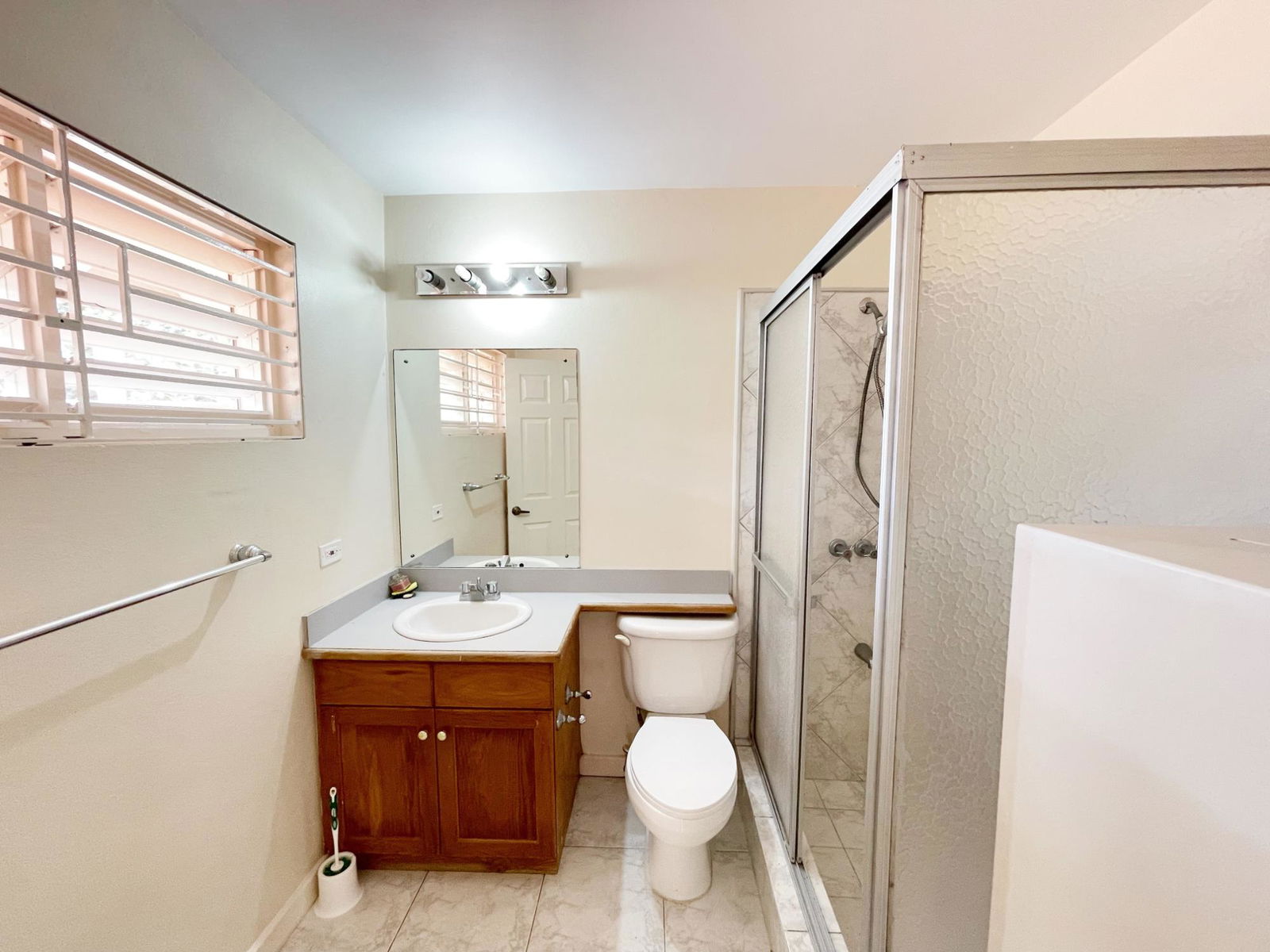 Thirtieth image of 17 Hyperion in Jacks Hill, St. Andrew, Jamaica - property is For Sale