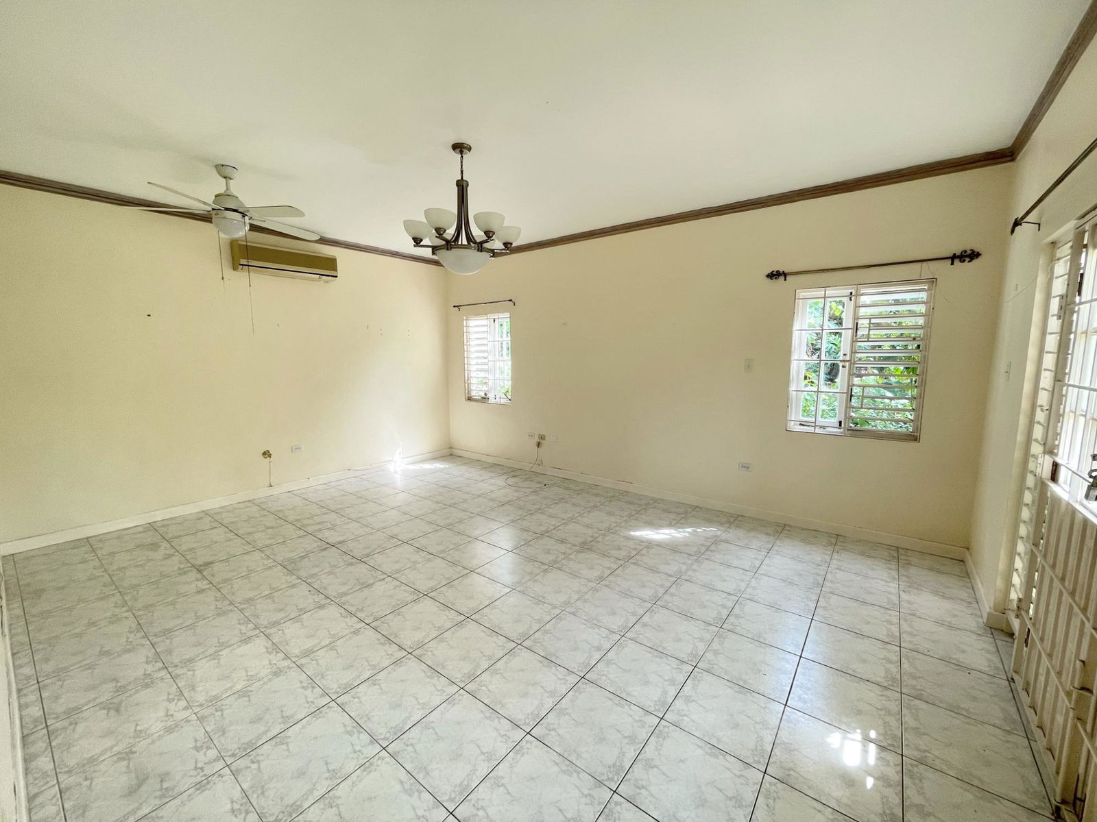 Tenth image of 17 Hyperion in Jacks Hill, St. Andrew, Jamaica - property is For Sale