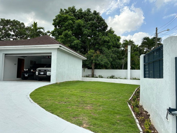 Second image of 4 Ebony Glades in Kingston 8, St. Andrew, Jamaica - property is For Rent