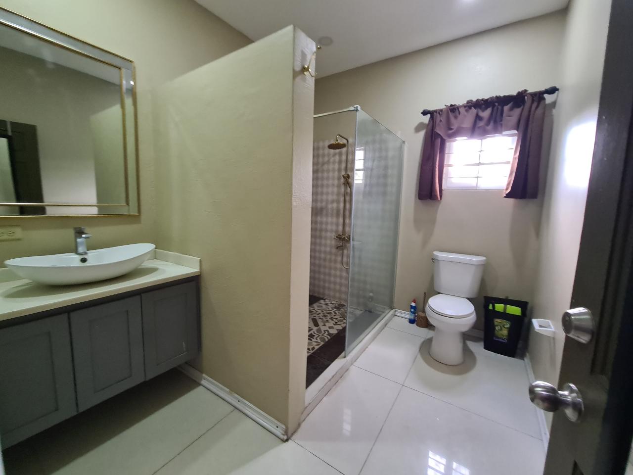 Fifteenth image of 5b Oaskshore Road in Kingston 6, St. Andrew, Jamaica - property is For Rent