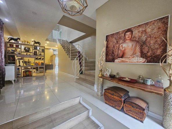 Nineteenth image of 5b Oaskshore Road in Kingston 6, St. Andrew, Jamaica - property is For Rent