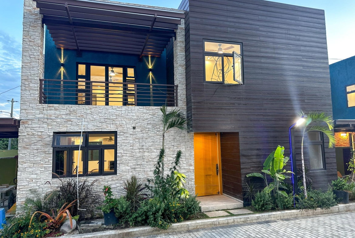 Seventh image of 5-5 Salisbury Avenue in Kingston 6, St. Andrew, Jamaica - property is For Rent