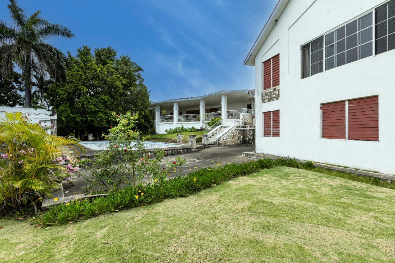 Luxury-5-Bedroom-Home-for-Sale-in-Mammee-Bay-Estate-Jamaica Second image of Lot 98 Pratt Crescent, Mammee ba in St. Ann's Bay, St. Ann, Jamaica - property is For Sale