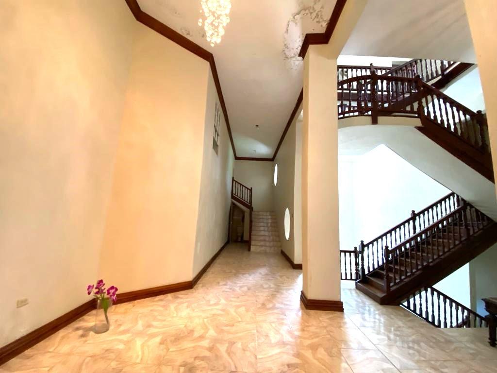 Eleventh image of 4 Woodland Grove in Red Hills, St. Andrew, Jamaica - property is For Sale