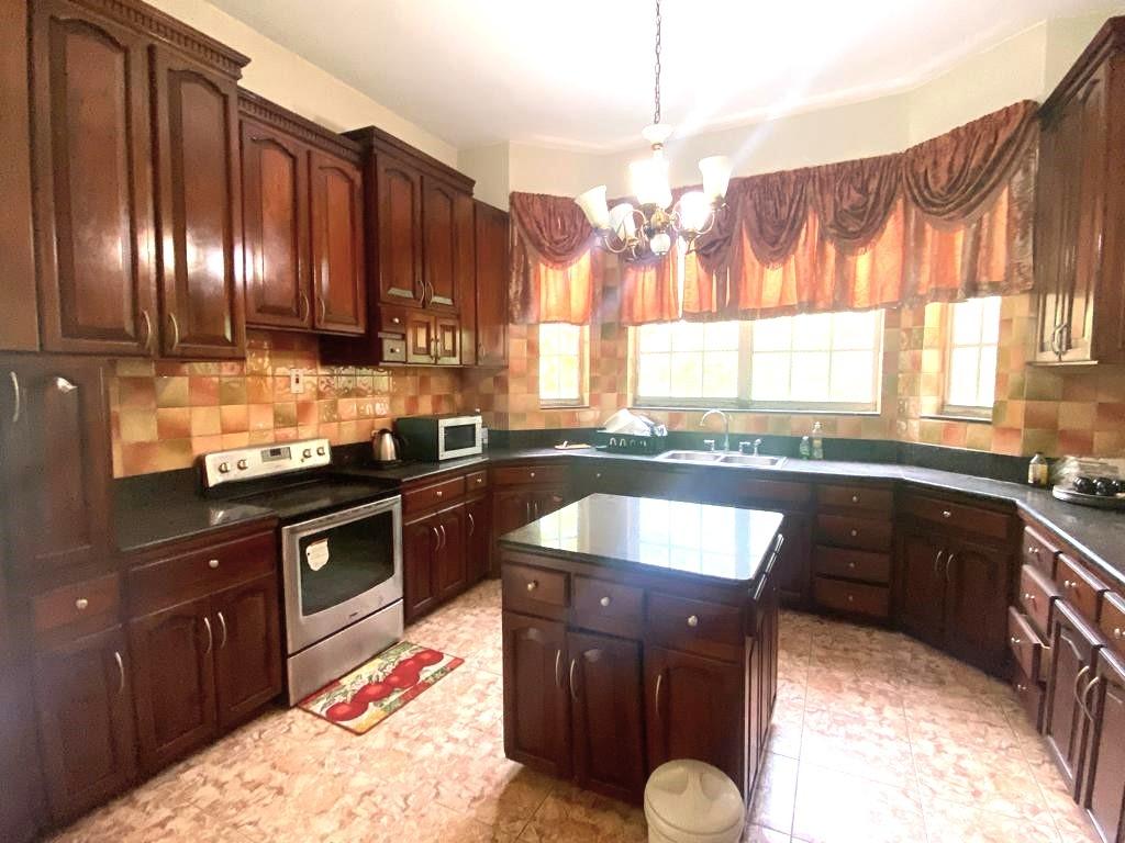 Fourteenth image of 4 Woodland Grove in Red Hills, St. Andrew, Jamaica - property is For Sale