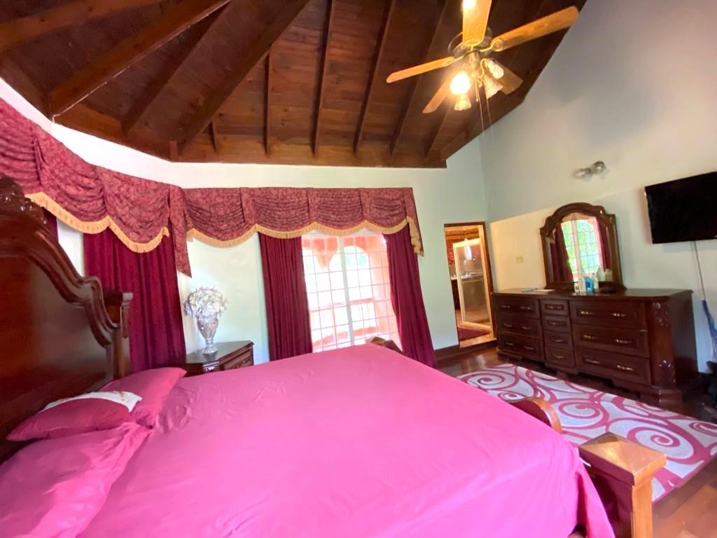 Thirtieth image of 4 Woodland Grove in Red Hills, St. Andrew, Jamaica - property is For Sale