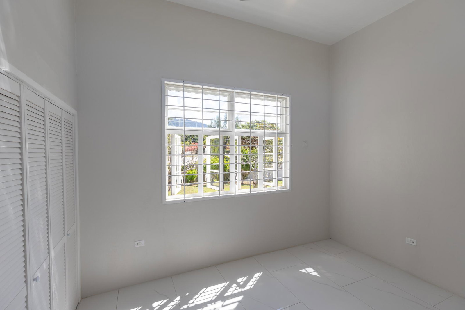 Luxury-5-Bedroom-Home-for-Sale-in-St.-Andrew-Jamaica Fourteenth image of 15 Temple Meade in Kingston 6, St. Andrew, Jamaica - property is For Sale