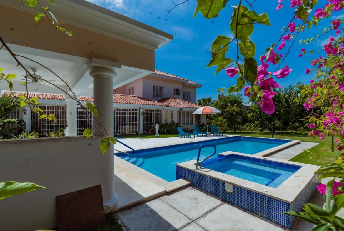 Sixteenth image of Hyperion Avenue in Kingston 6, St. Andrew, Jamaica - property is For Sale