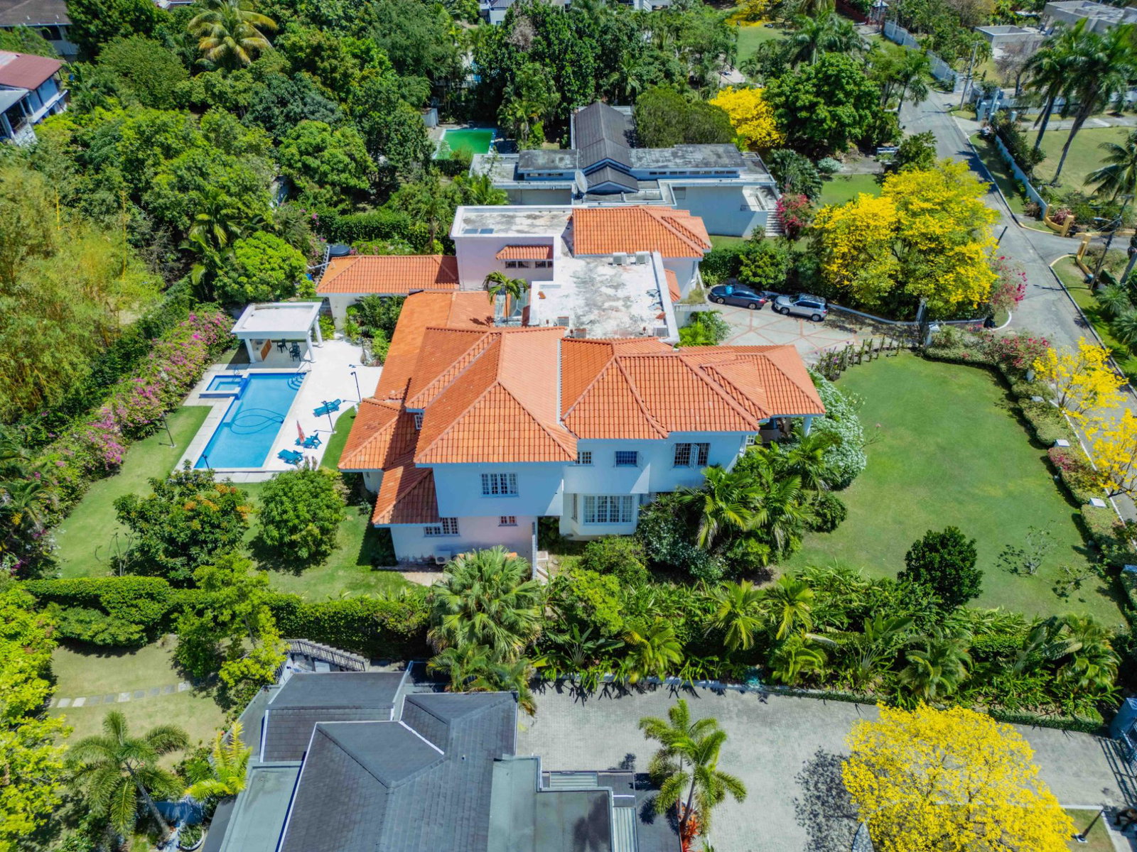 Luxury-6-Bedroom-Home-for-Sale-in-Jacks-Hill-Jamaica Seventh image of Hyperion Avenue in Kingston 6, St. Andrew, Jamaica - property is For Sale