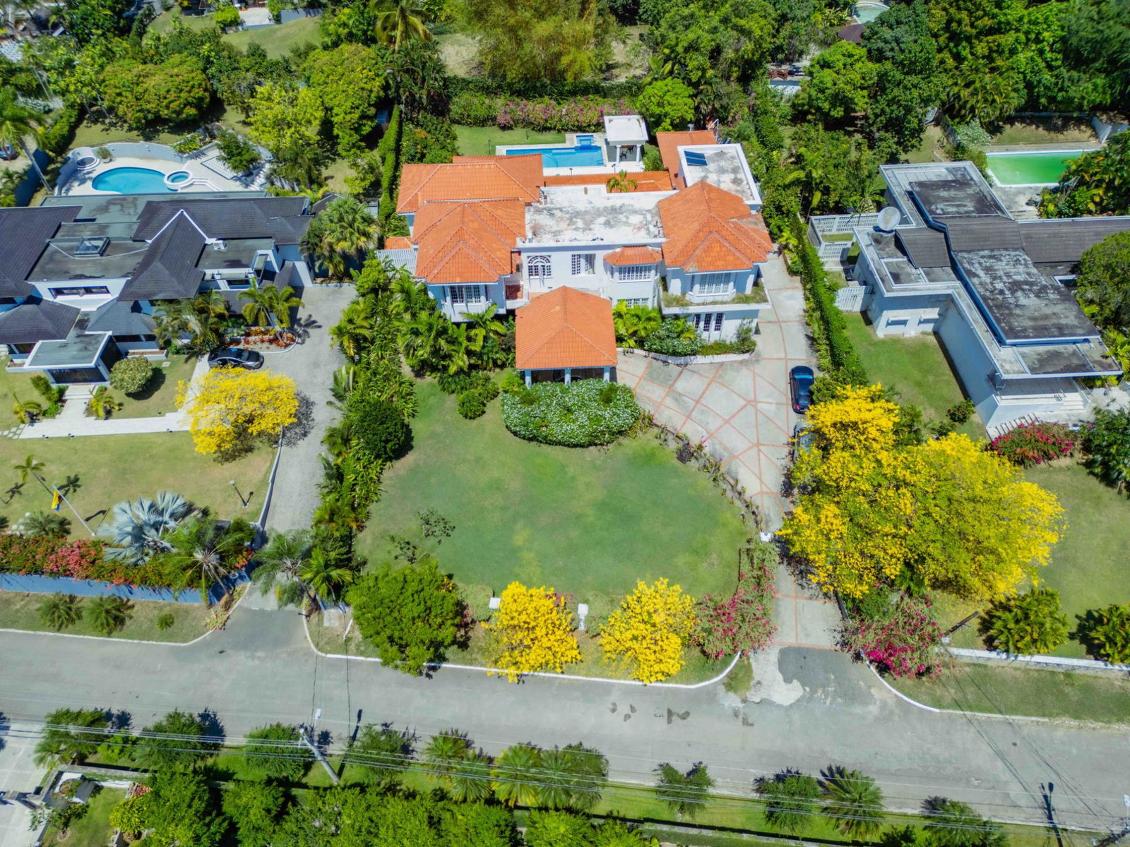 Luxury-6-Bedroom-Home-for-Sale-in-Jacks-Hill-Jamaica Ninth image of Hyperion Avenue in Kingston 6, St. Andrew, Jamaica - property is For Sale
