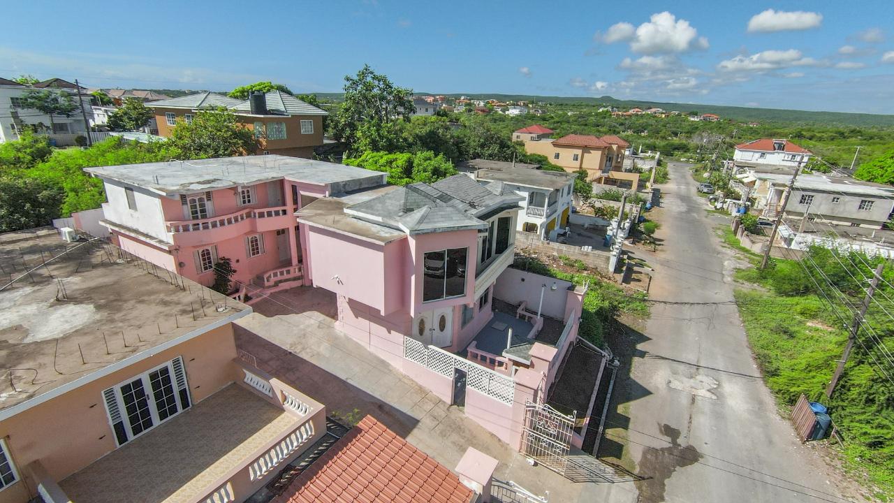 Luxury-6-Bedroom-Villa-for-Sale-in-Jamaica-Prime-Airbnb-Investment Sixteenth image of 110 Blue Lagoon Avenue in Hellshire Heights, St. Catherine, Jamaica - property is For Sale