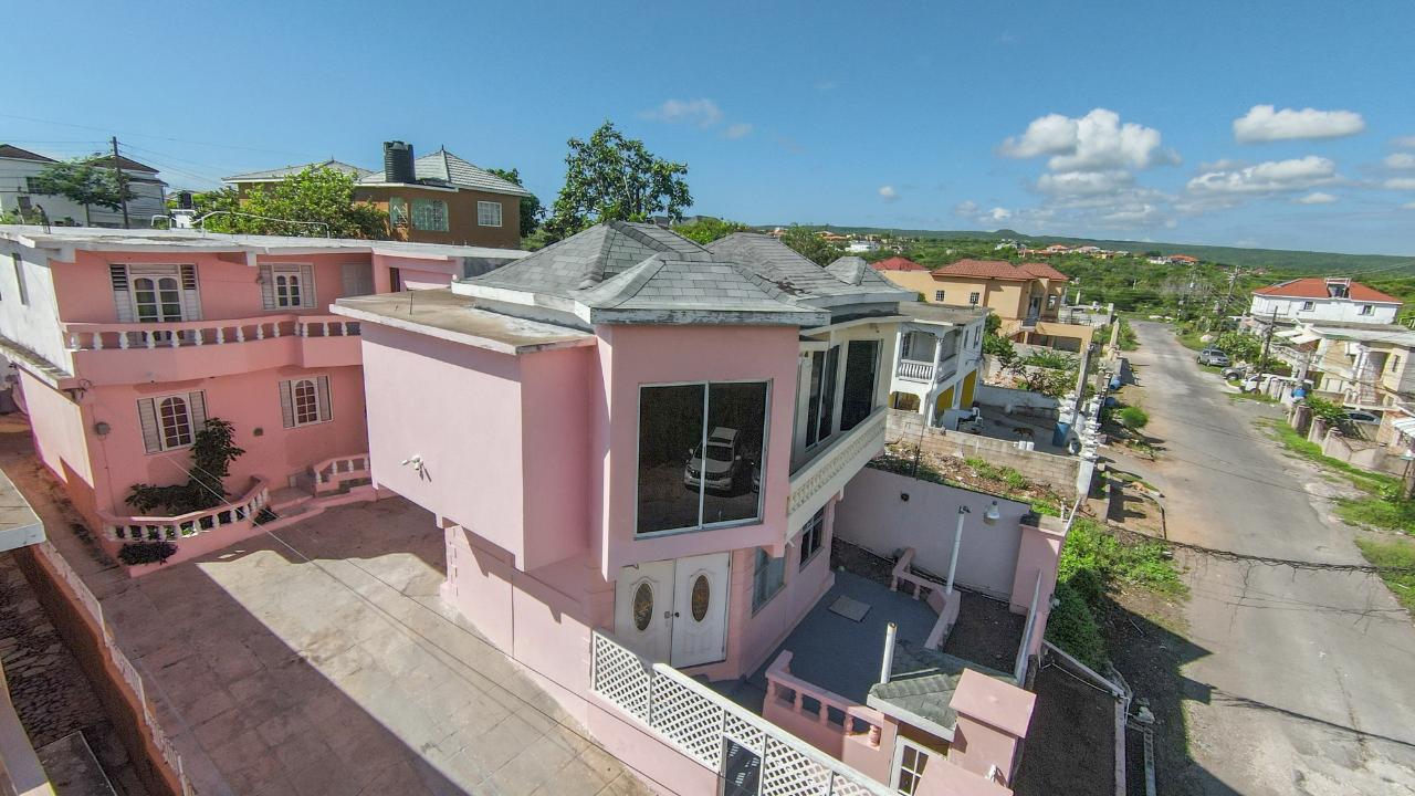 Luxury-6-Bedroom-Villa-for-Sale-in-Jamaica-Prime-Airbnb-Investment Seventeenth image of 110 Blue Lagoon Avenue in Hellshire Heights, St. Catherine, Jamaica - property is For Sale