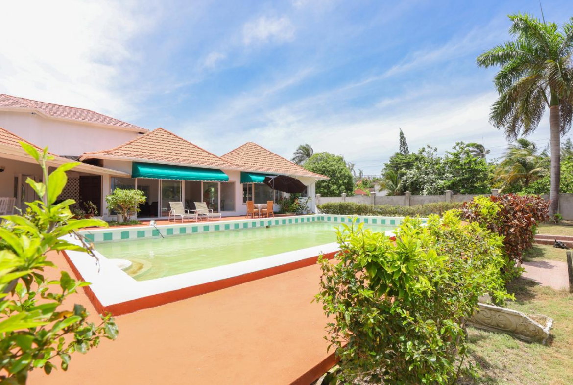 Thirteenth image of 19 Beach Road in Mammee Bay Estate, St. Ann, Jamaica - property is For Sale