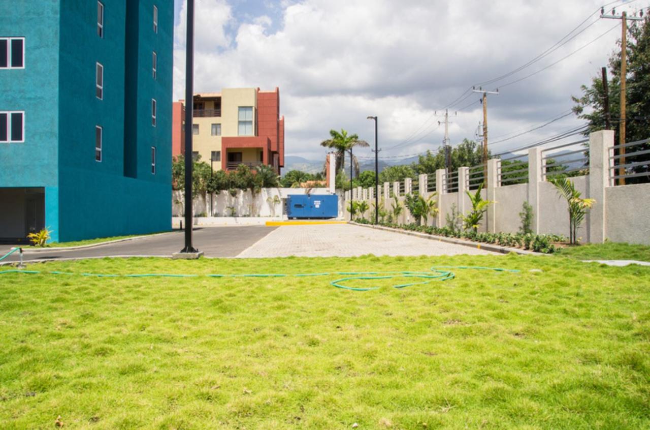Luxury-Apartment-for-Rent-in-New-Kingston-The-Hampshire Eighteenth image of 6 Comlin Bank Road in Kingston 6, St. Andrew, Jamaica - property is For Rent