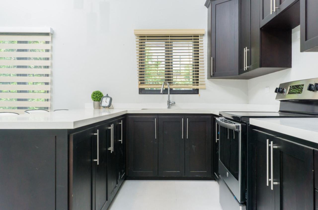 Seventh image of 3- Russell Heights in Kingston 8, St. Andrew, Jamaica - property is For Rent