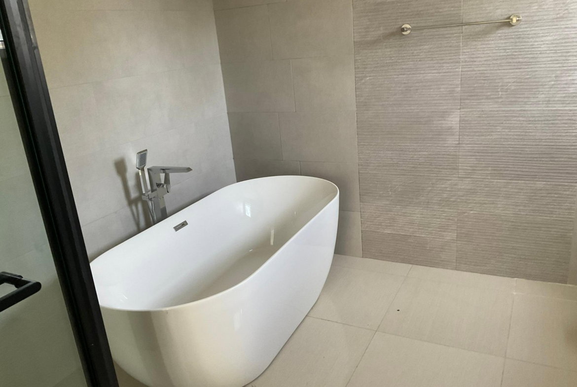 Eleventh image of 2-17 Kings Drive in Kingston 6, St. Andrew, Jamaica - property is For Sale