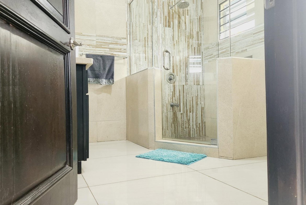 Tenth image of 27-12 Durie Drive, Kingston 8 in Kingston 8, St. Andrew, Jamaica - property is For Sale
