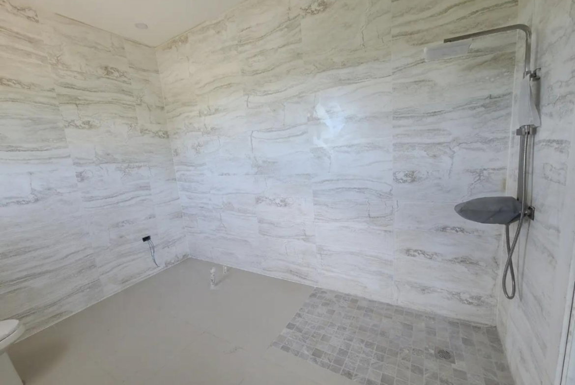 Eighth image of 17 Kings Drive in Kingston 6, St. Andrew, Jamaica - property is For Sale