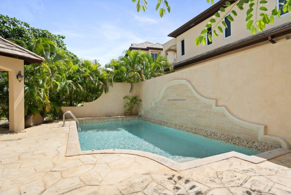 Fifteenth image of 22-16-18 Annette Crescent in Kingston 10, St. Andrew, Jamaica - property is For Sale