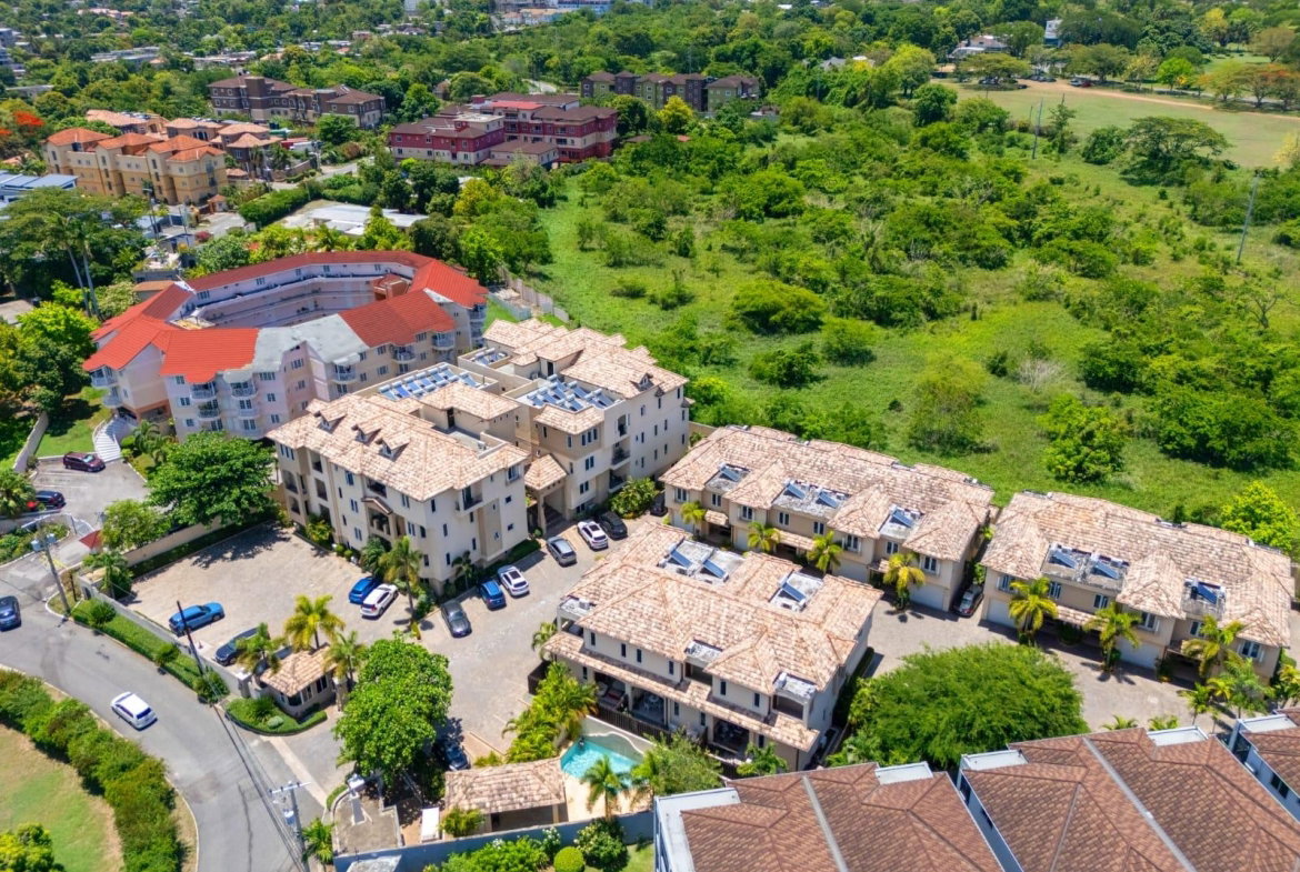 Nineteenth image of 22-16-18 Annette Crescent in Kingston 10, St. Andrew, Jamaica - property is For Sale