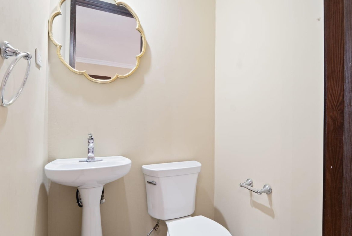 Seventh image of 22-16-18 Annette Crescent in Kingston 10, St. Andrew, Jamaica - property is For Sale