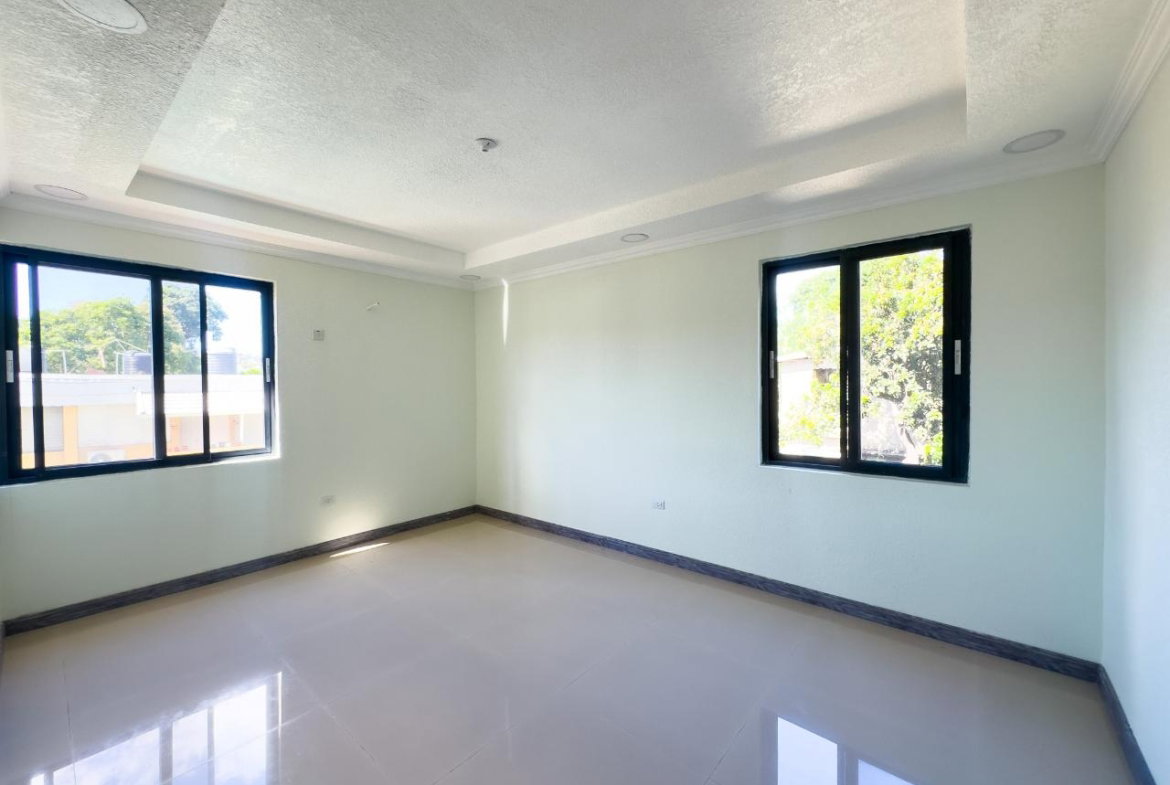 Eleventh image of 7- Liguanea, Kgn 6 in Kingston 6, St. Andrew, Jamaica - property is For Sale