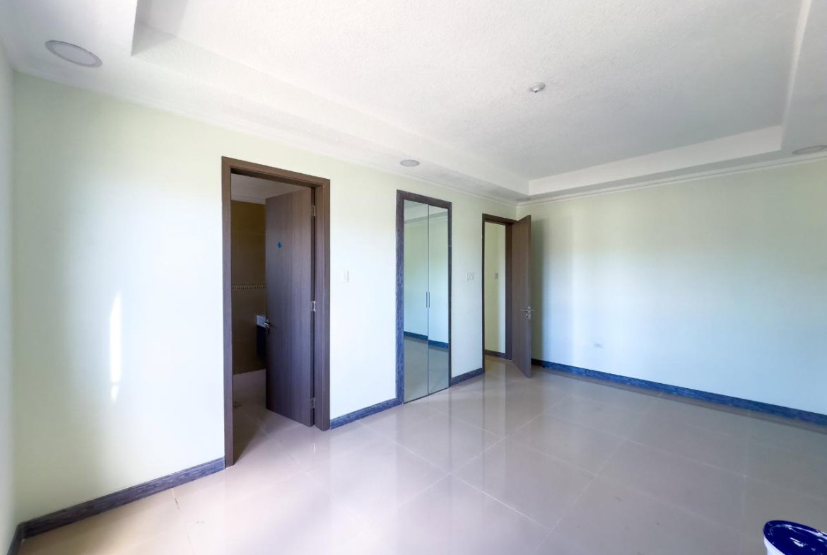Sixth image of 8- Liguanea, Kgn 6 in Kingston 6, St. Andrew, Jamaica - property is For Sale
