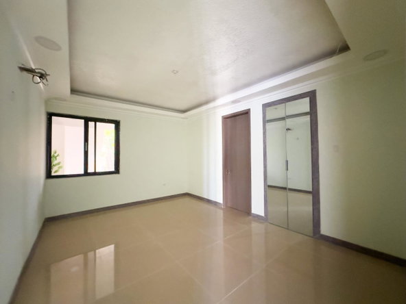Ninth image of 8- Liguanea, Kgn 6 in Kingston 6, St. Andrew, Jamaica - property is For Sale