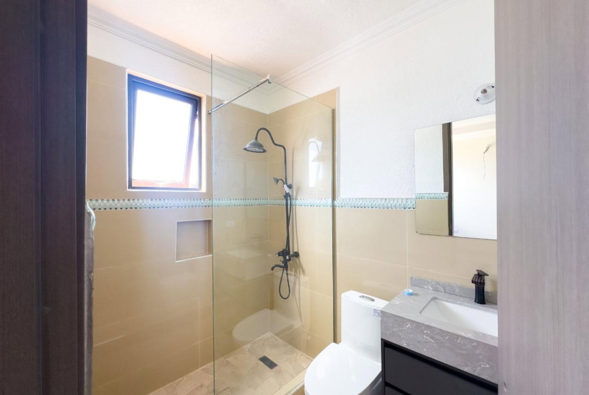 Tenth image of 8- Liguanea, Kgn 6 in Kingston 6, St. Andrew, Jamaica - property is For Sale