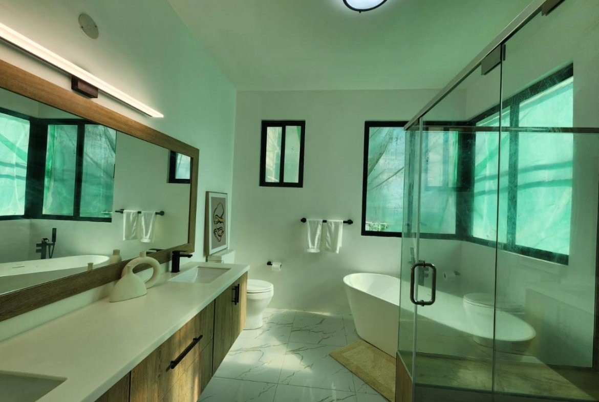 Seventh image of 203-3a Grosvenor Heights in Kingston 8, St. Andrew, Jamaica - property is For Sale
