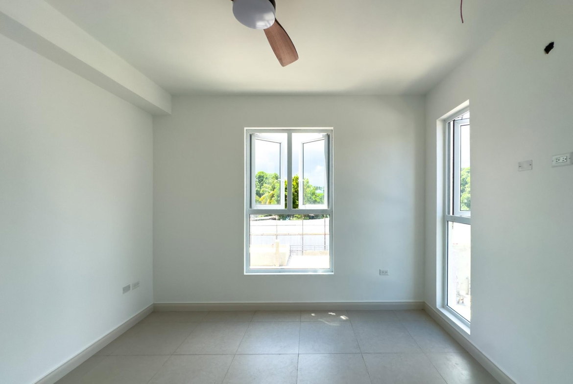 Fourteenth image of 403-44 Upper Waterloo Road in Kingston 8, St. Andrew, Jamaica - property is For Sale