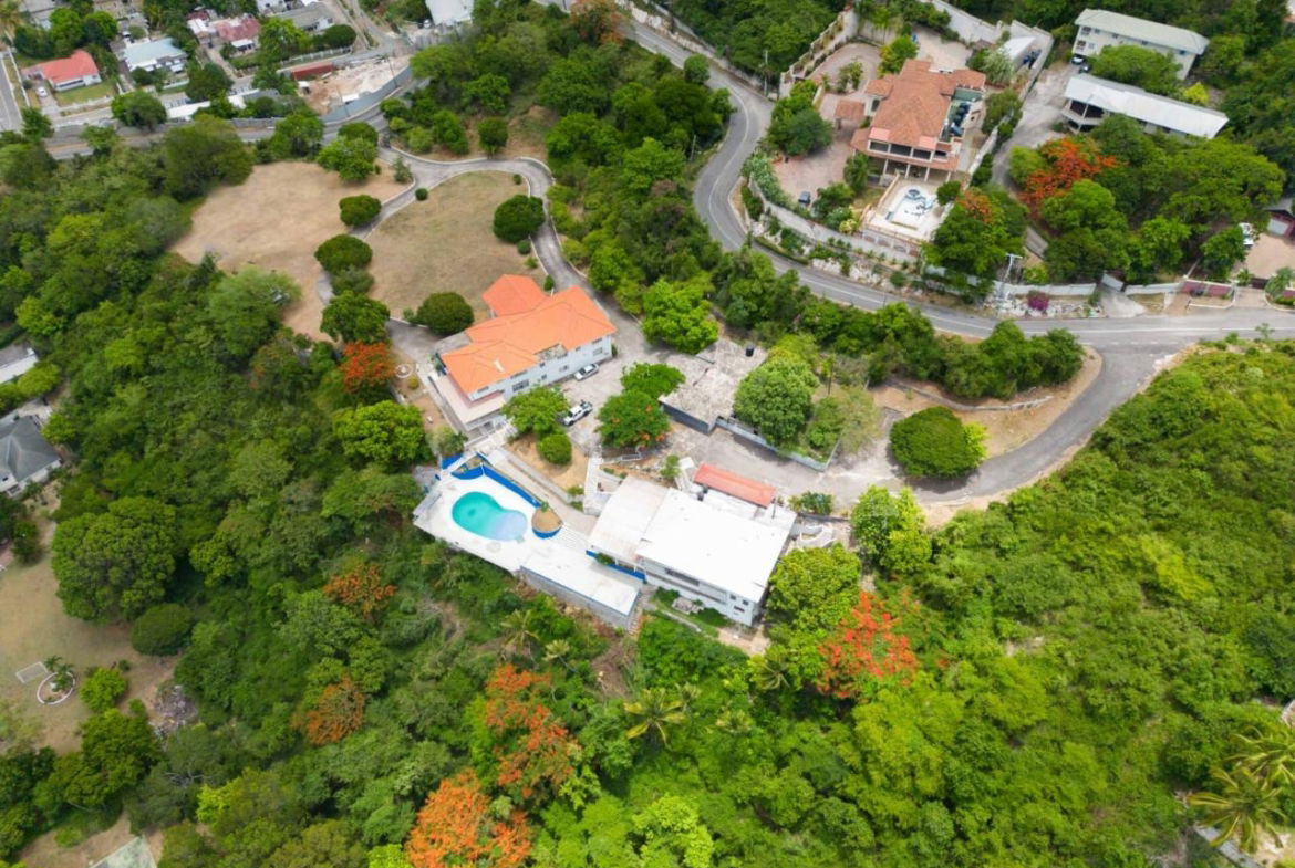 Tenth image of 25 - 27 Beverly Drive in Kingston 6, St. Andrew, Jamaica - property is For Sale