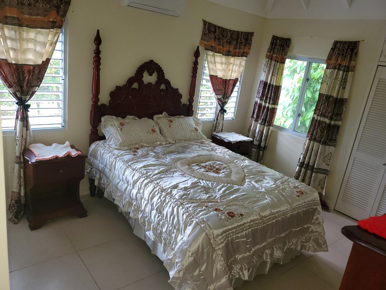 Luxury-Bungalow-for-Rent-in-Richmond-Estate-St.-Ann-Jamaica Eighth image of 562 Cool Shades, Richmond e in Laughlands, St. Ann, Jamaica - property is For Rent
