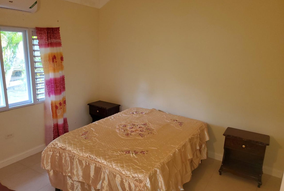 Tenth image of 562 Cool Shades, Richmond e in Laughlands, St. Ann, Jamaica - property is For Rent