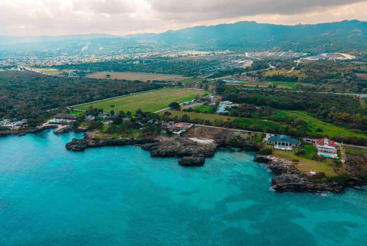 Fifth image of Chukka Cove in Richmond, St. Ann, Jamaica - property is For Sale