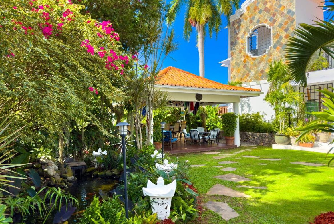 Fourth image of 6 Shortridge Crescent, King in Kingston 6, St. Andrew, Jamaica - property is For Sale