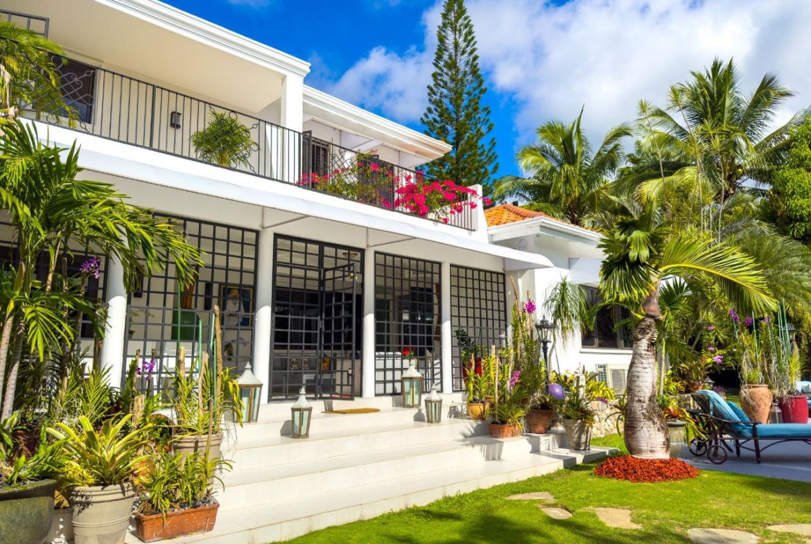 Eighth image of 6 Shortridge Crescent, King in Kingston 6, St. Andrew, Jamaica - property is For Sale