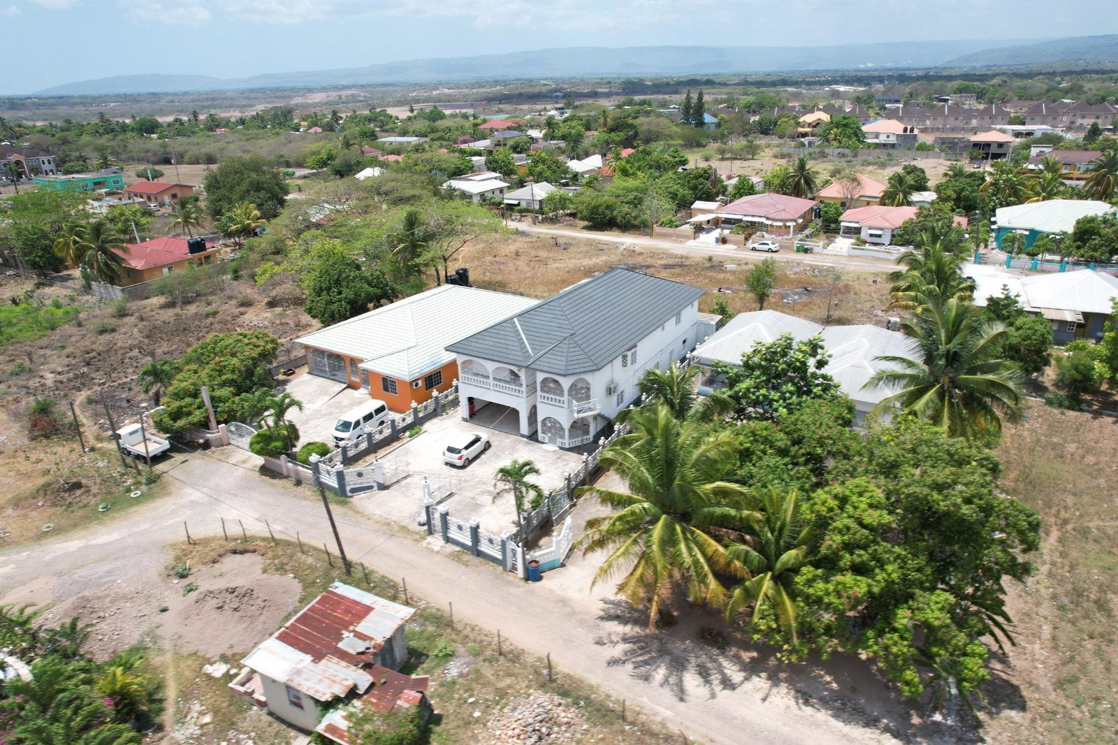 Second image of 18 Jackson Street in May Pen, Clarendon, Jamaica - property is For Rent
