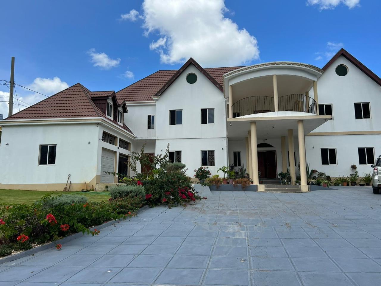 Fourth image of Mandevill, Ingleside, Man in Mandeville, Manchester, Jamaica - property is For Sale