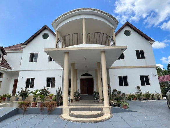 First image of Mandevill, Ingleside, Man in Mandeville, Manchester, Jamaica - property is For Sale