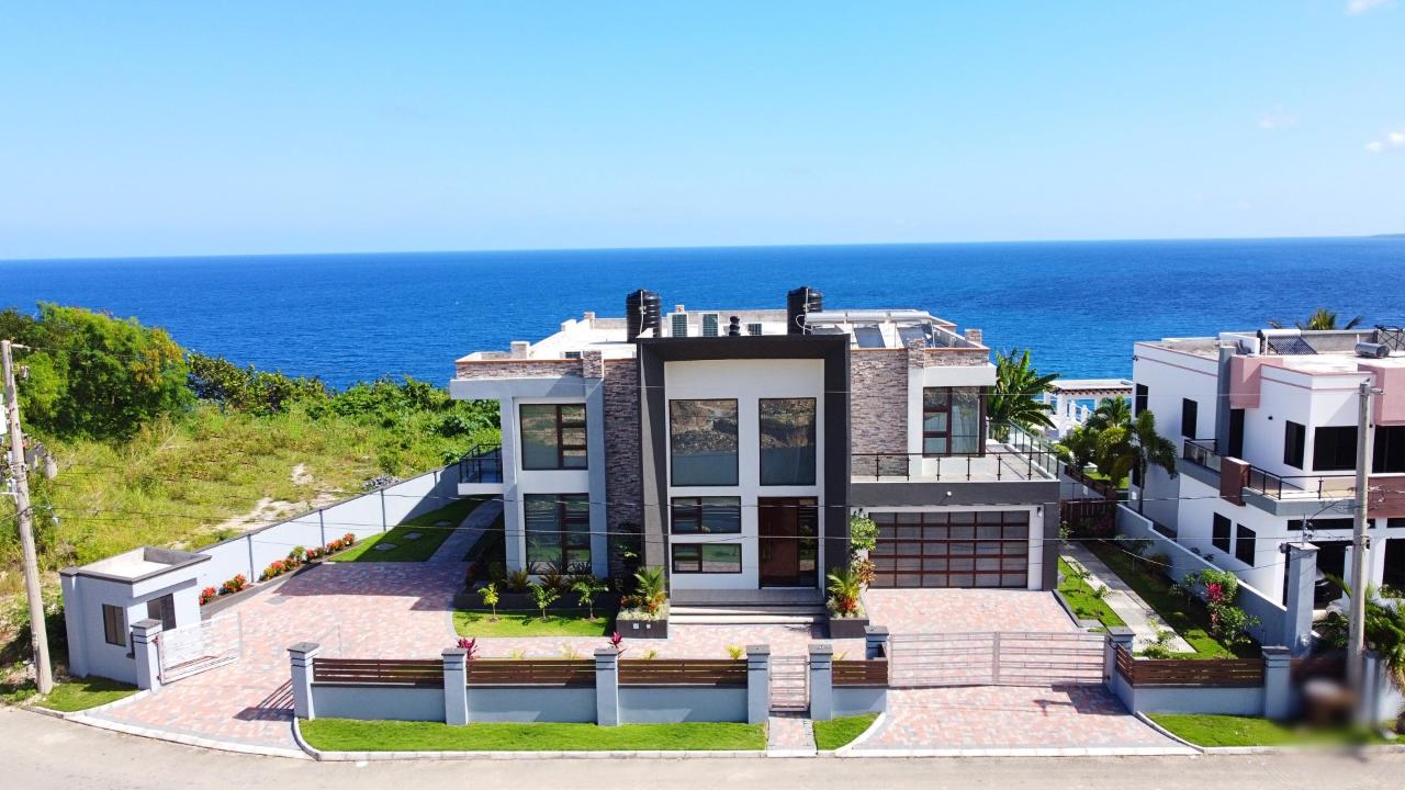 Luxury-Oceanfront-Villa-for-Sale-in-Jamaica-Beach-Tower-Isle Second image of 10- Jamaica Beach, Tower Isle in Jamaica Beach, St. Mary, Jamaica - property is For Sale