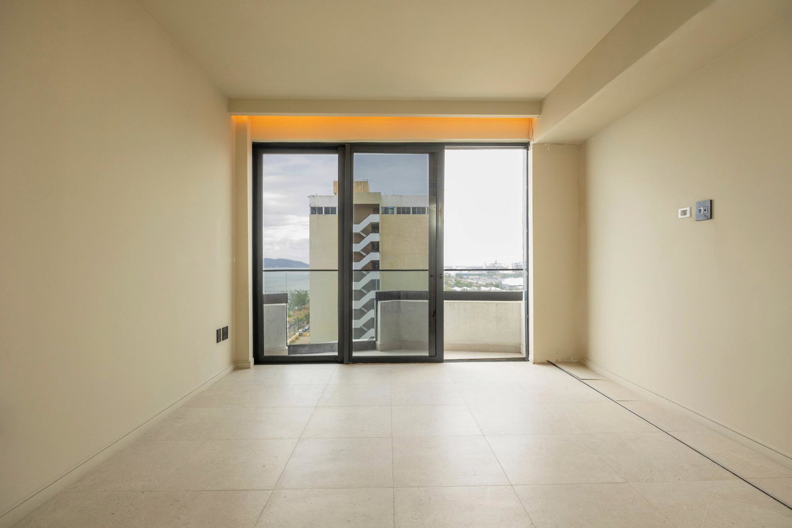 Eleventh image of 1204-2-4 King Street in Kingston 1, Kingston, Jamaica - property is For Rent