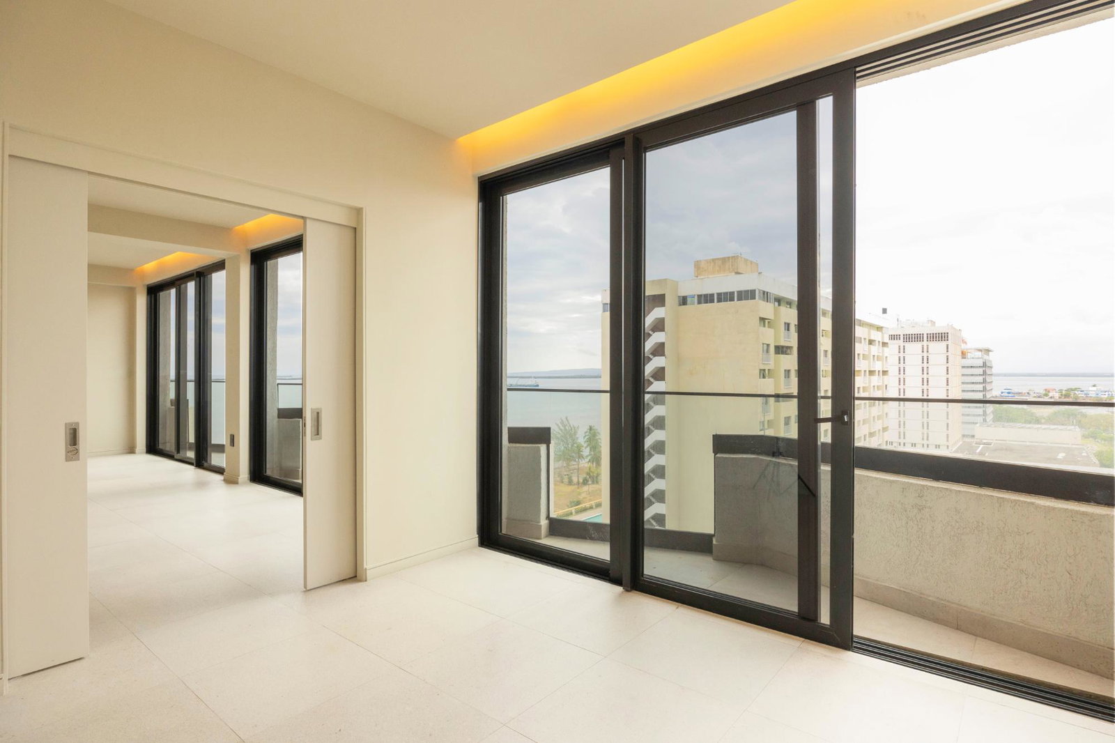 Seventeenth image of 1204-2-4 King Street in Kingston 1, Kingston, Jamaica - property is For Rent